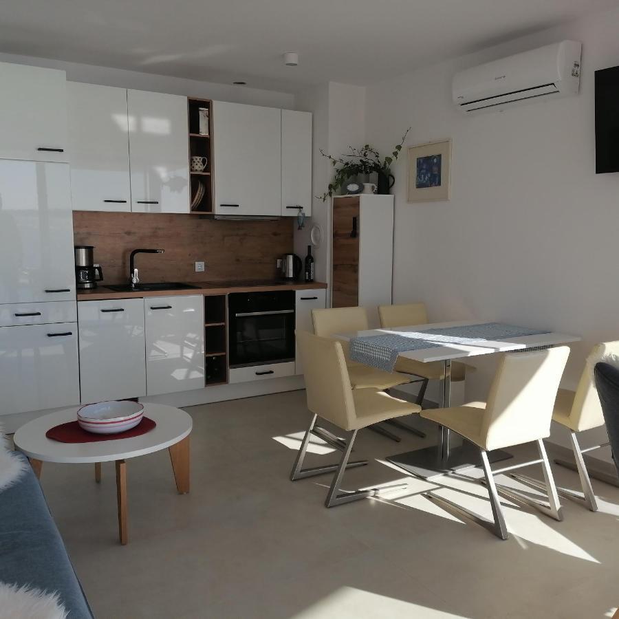 Appartement Bella Mare à Mandre Extérieur photo